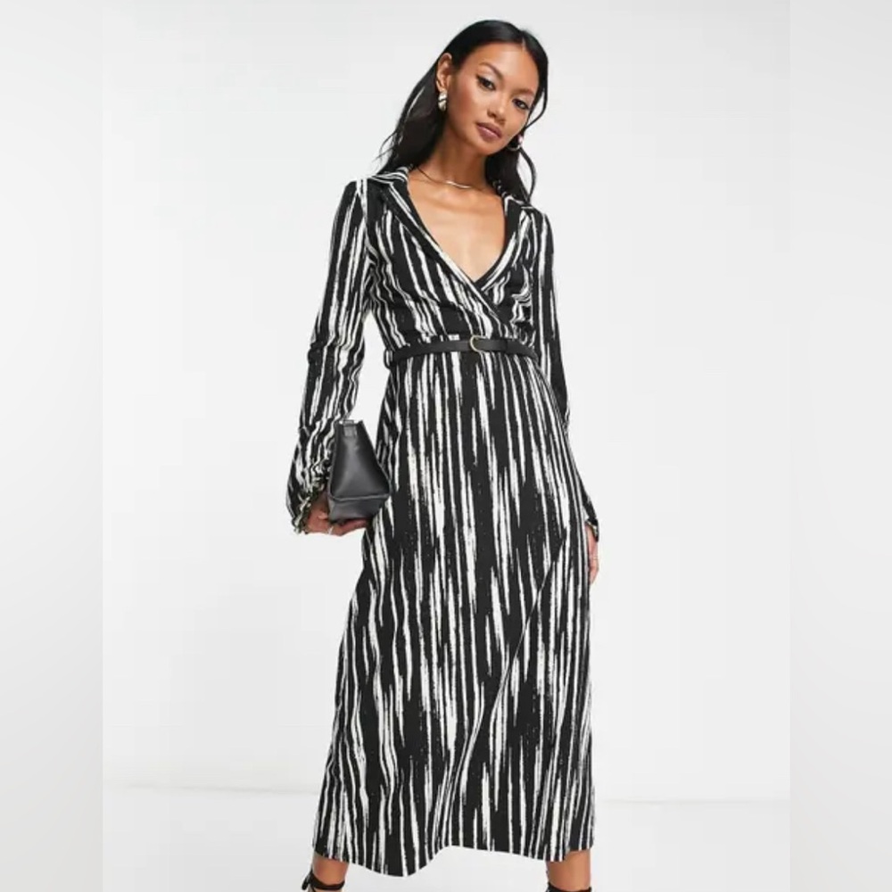 ASOS DESIGN Curve midi wrap dress with belt in mono abstract print